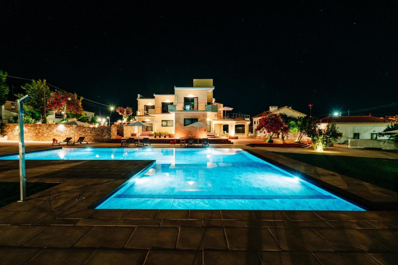 Villa Dos R'S Avis Exteriér fotografie