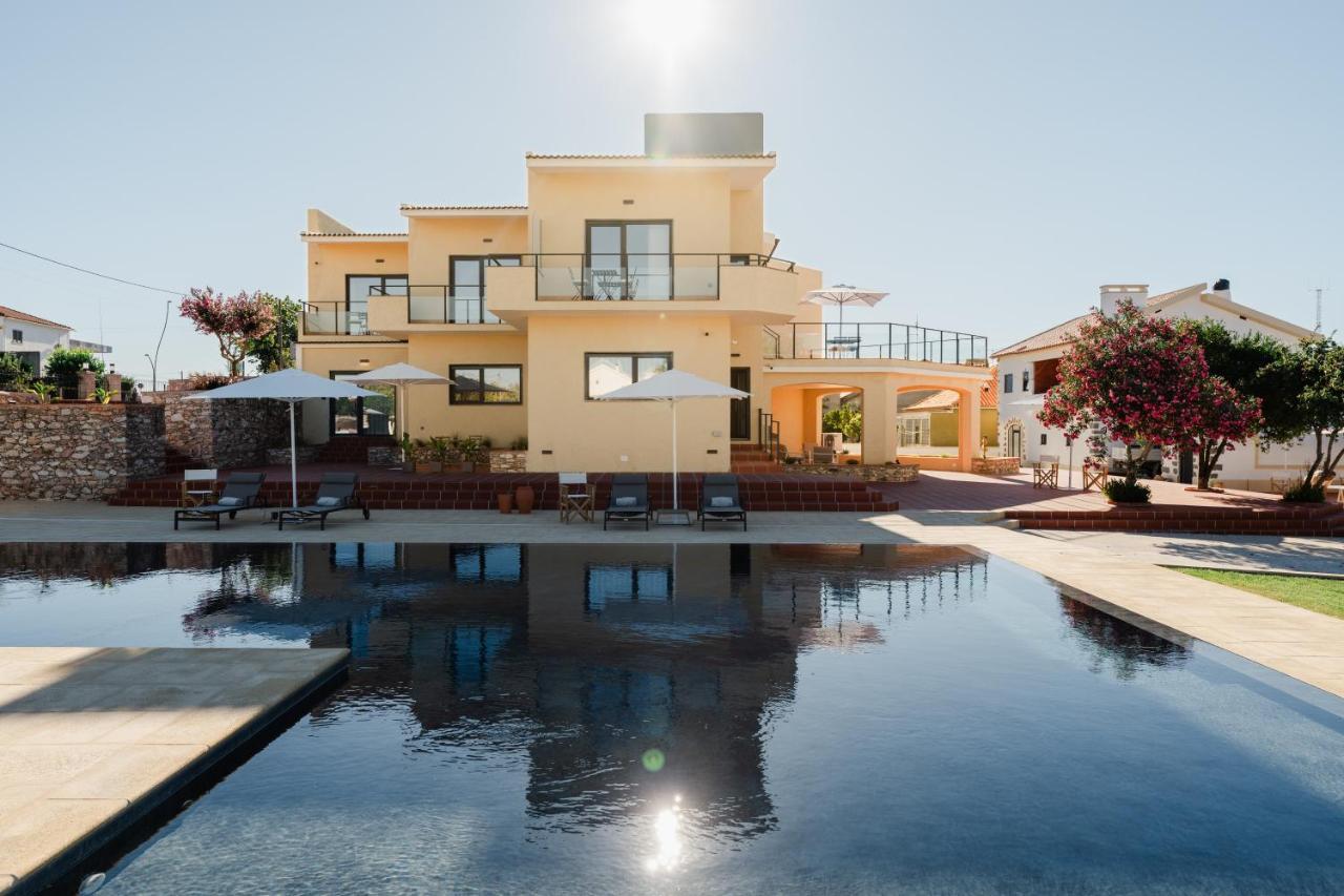 Villa Dos R'S Avis Exteriér fotografie