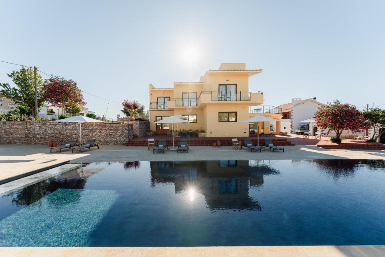Villa Dos R'S Avis Exteriér fotografie