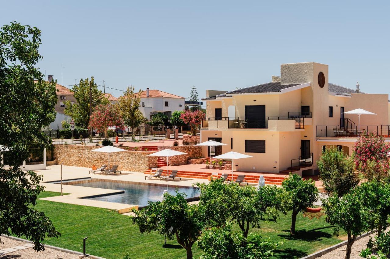 Villa Dos R'S Avis Exteriér fotografie