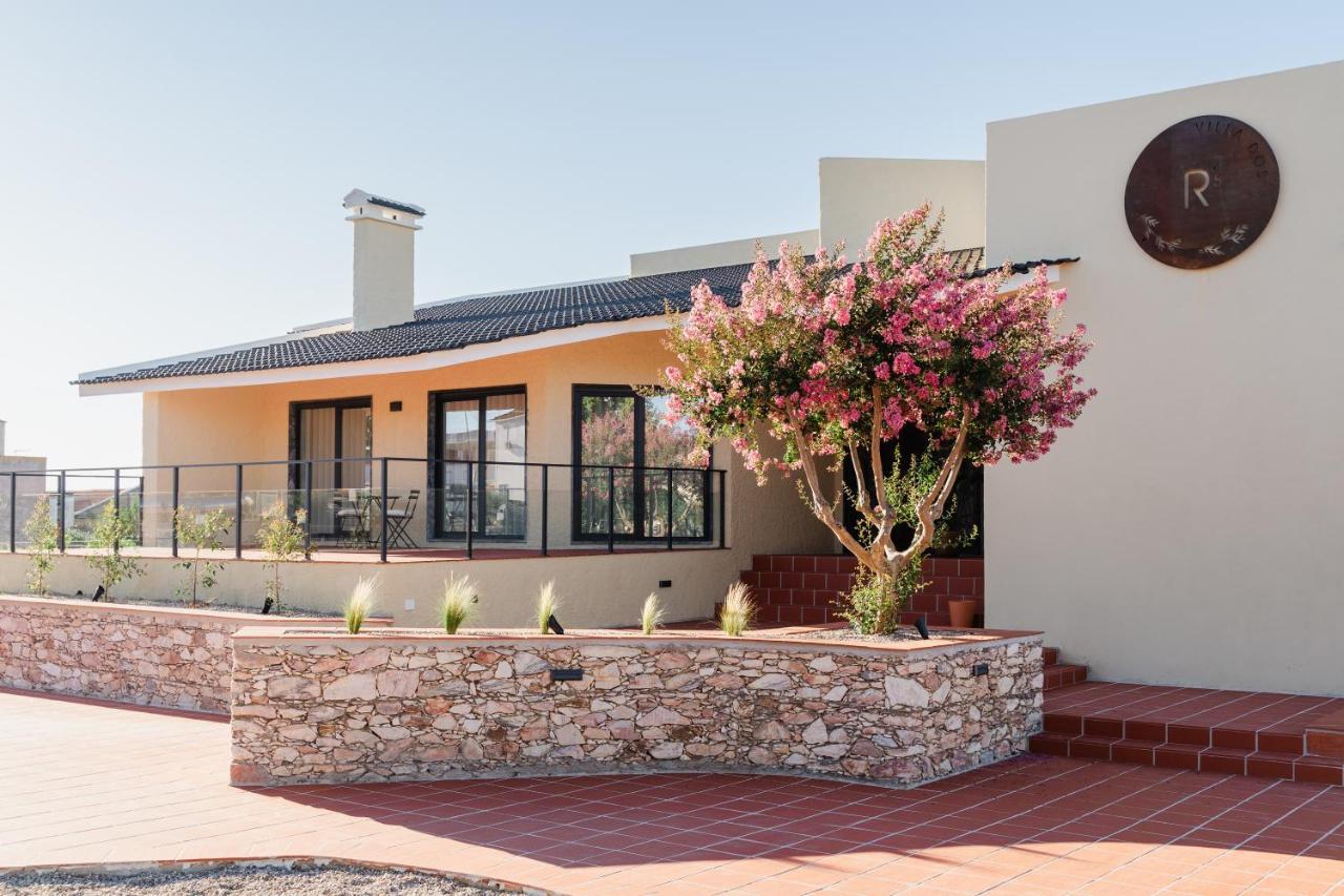 Villa Dos R'S Avis Exteriér fotografie